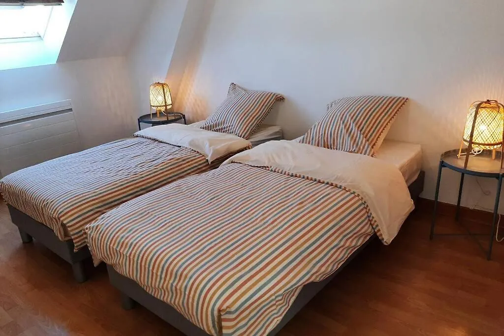 La Maison Bleue Saint-Sauveur-des-Landes Holiday home